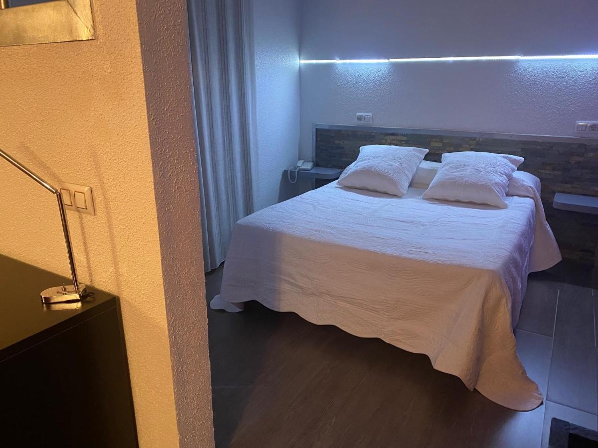 Hotel Folch Sant Julia de Loria Luaran gambar