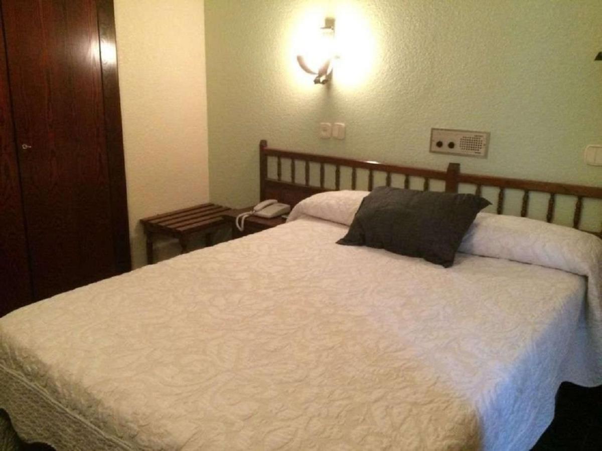 Hotel Folch Sant Julia de Loria Luaran gambar